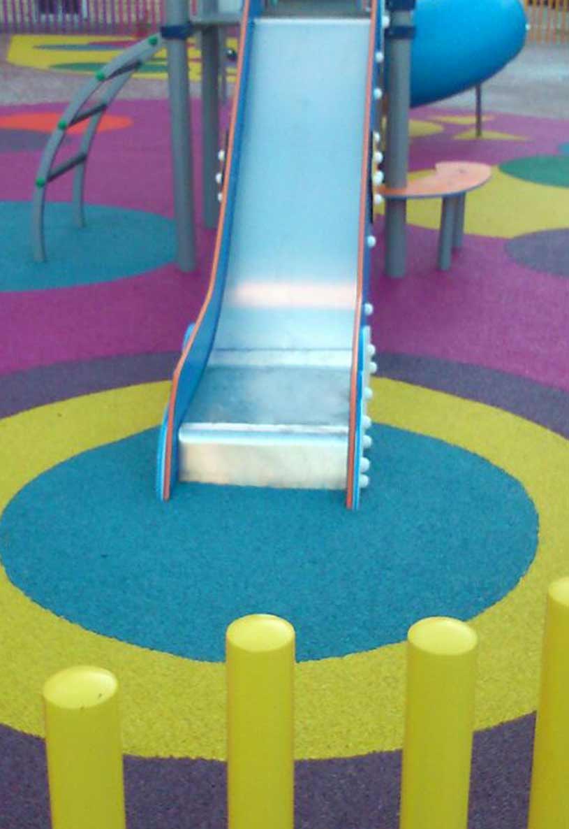 Parques infantiles con caucho SBR